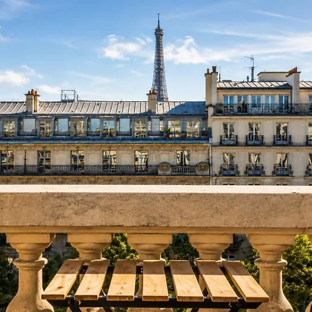 Champs-elysees Luxury